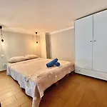 Luxury Loft In The Center